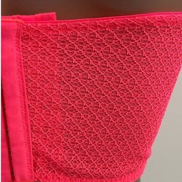 ⭐️3 in 1- New! Victorias Secret PINK Lace Top Limited Edition - Picture 6 of 11